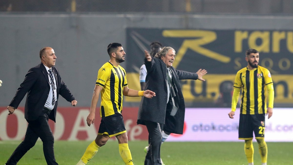 Turkish Football in Turmoil: Fenerbahce Players, Istanbulspor President Referred to PFDK - BNN Breaking