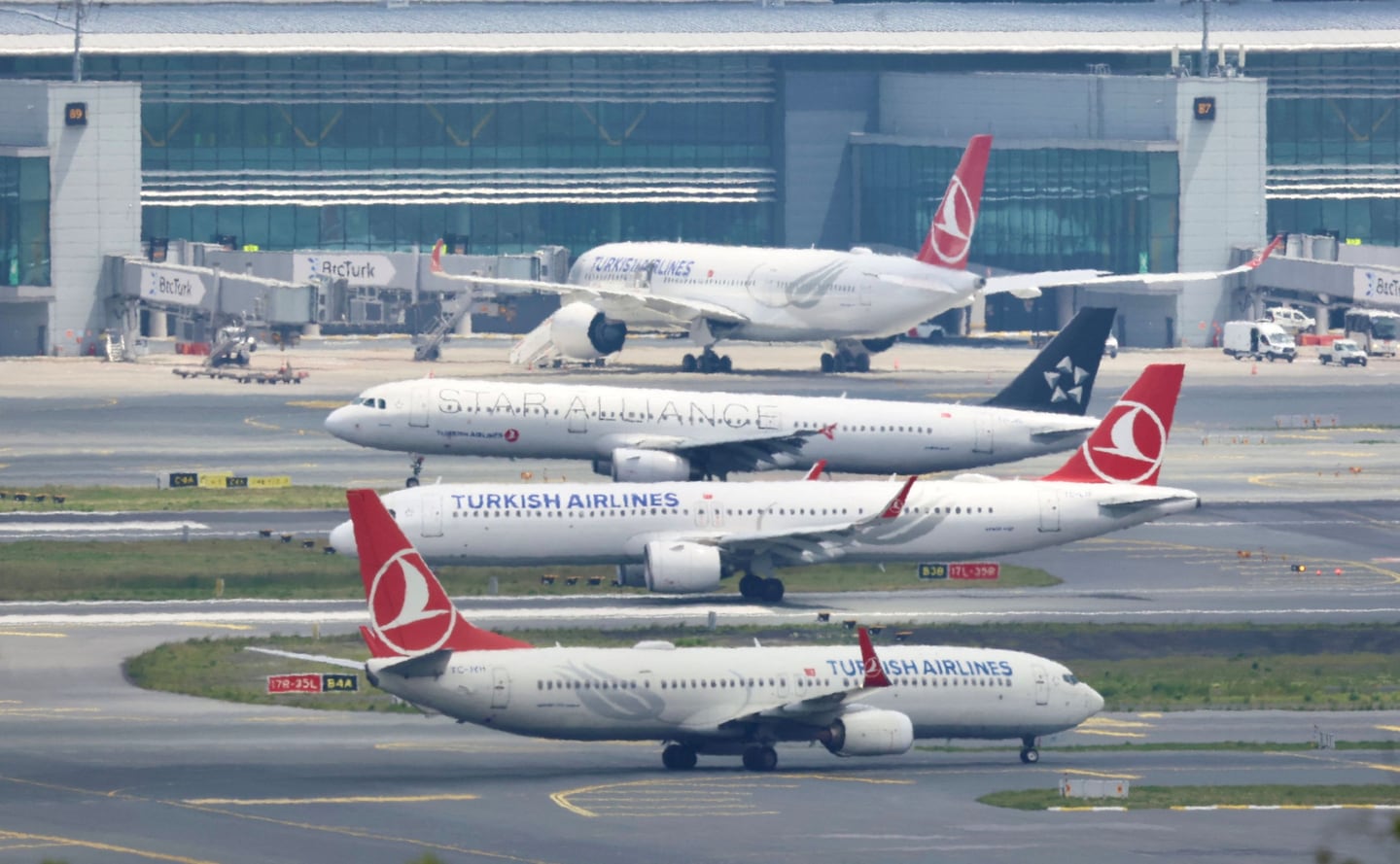 11-year-old girl dies during Turkish Airlines flight to New York - The Washington Post