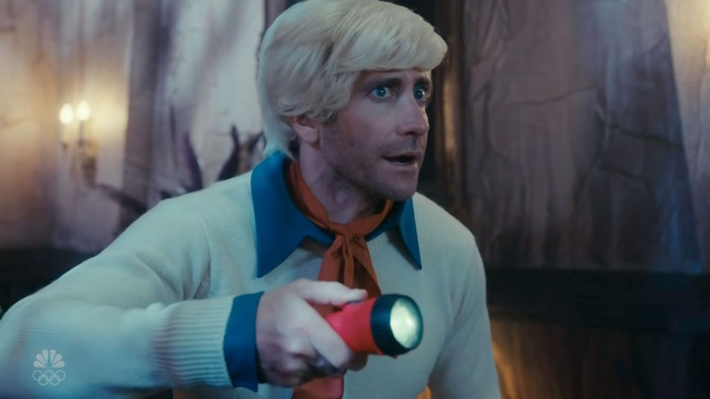 Jake Gyllenhaal Channels Fred From ‘Scooby Doo’ In Gross-Out Commercial For Apple Face ID – Deadline