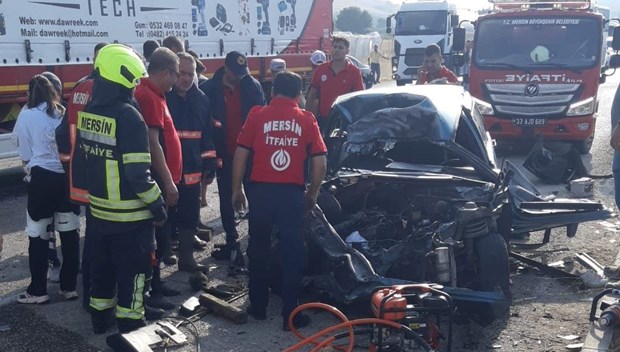 Mersin’de otobüs karşı şeride geçti: 2 ölü, 35 yaralı – NTV