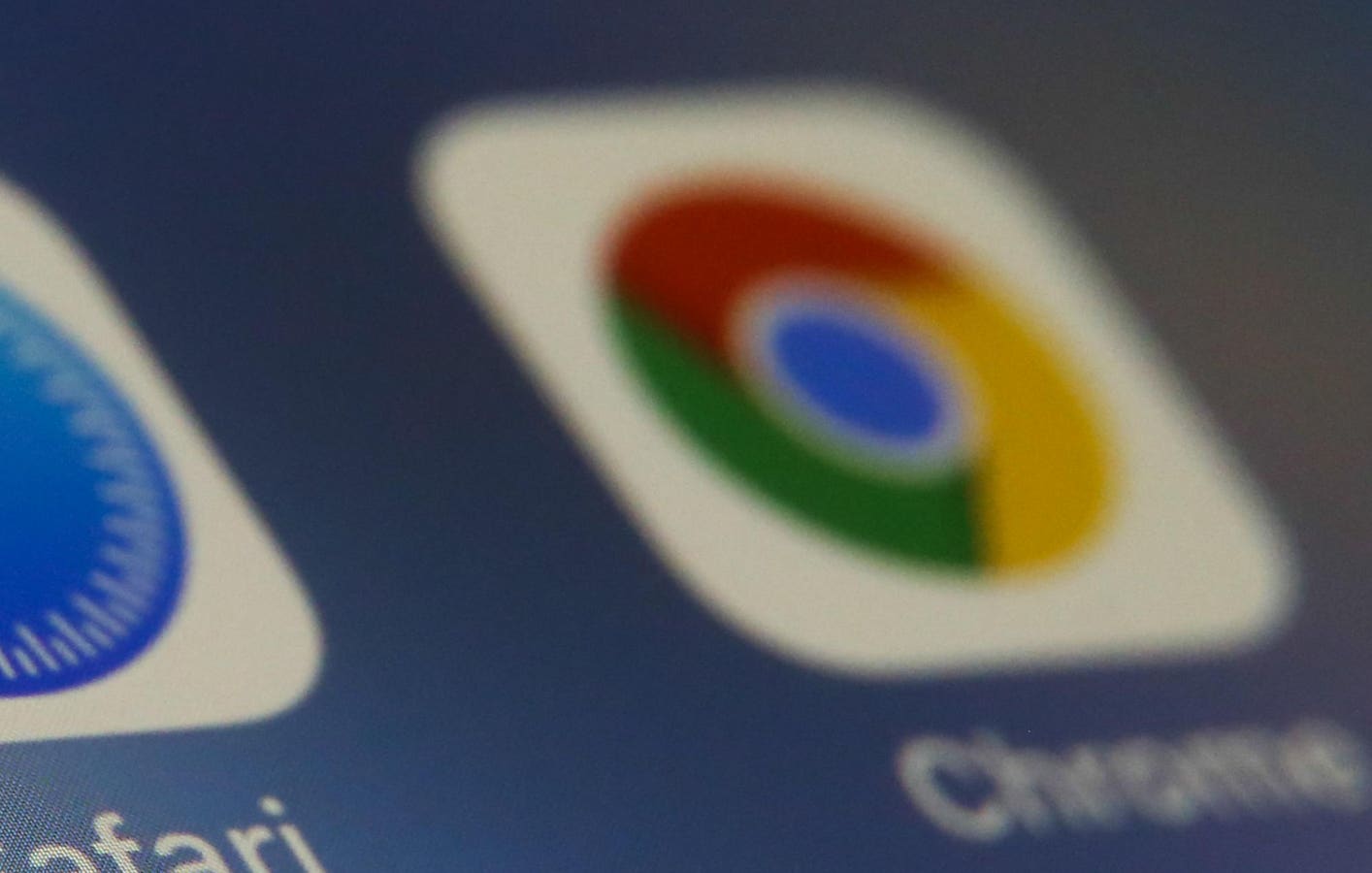 Apple Warns Millions Of iPhone Users—Stop Using Google Chrome - Forbes