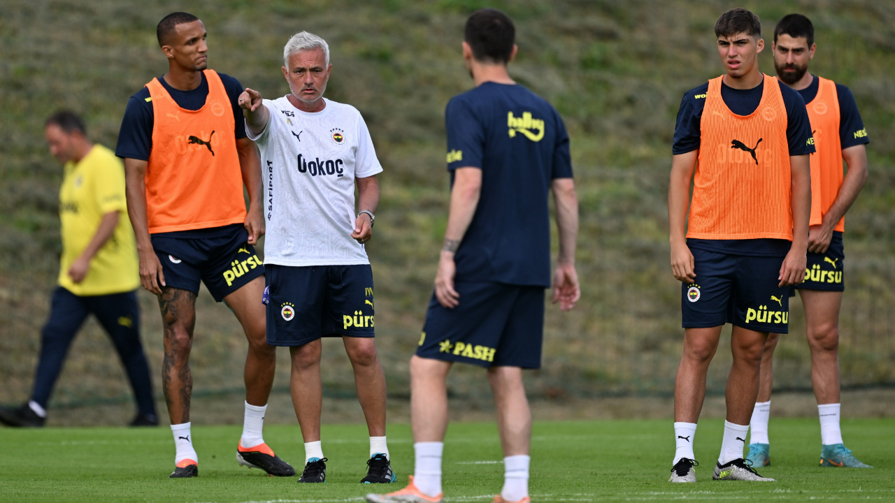 Fenerbahçe'den ayrılacaktı Mourinho'nun prensi oldu - Odatv