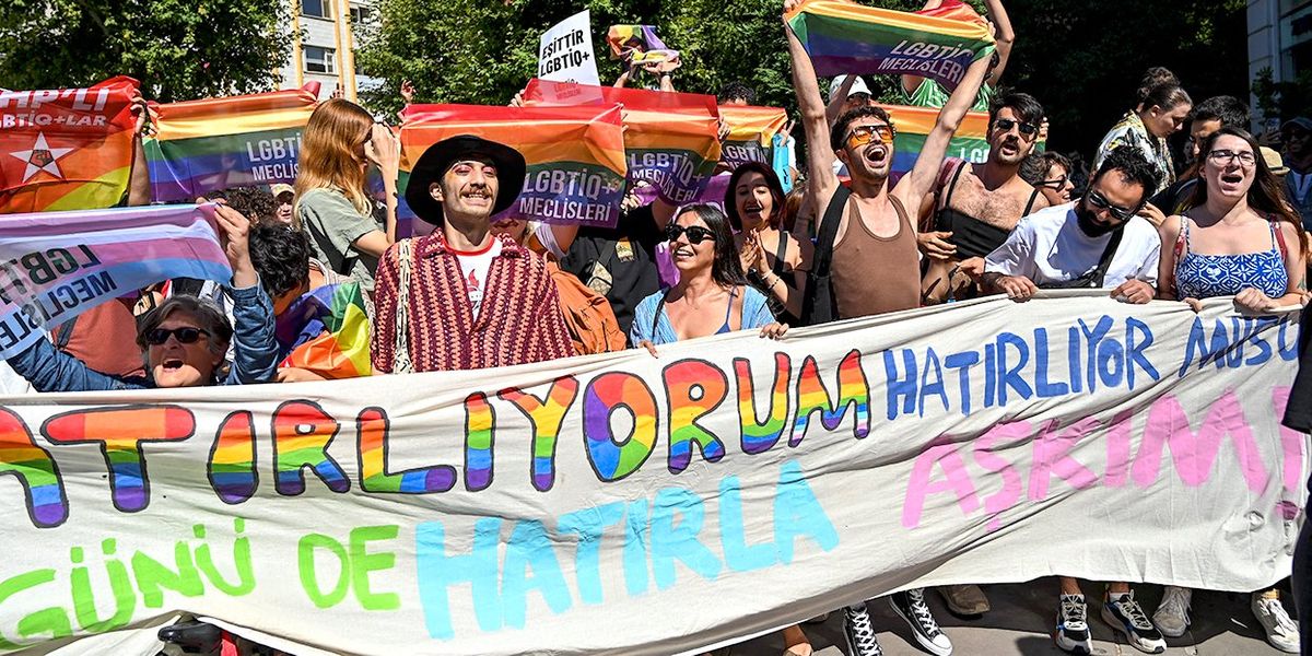 Istanbul celebrates Pride despite ban and arrests - Advocate.com